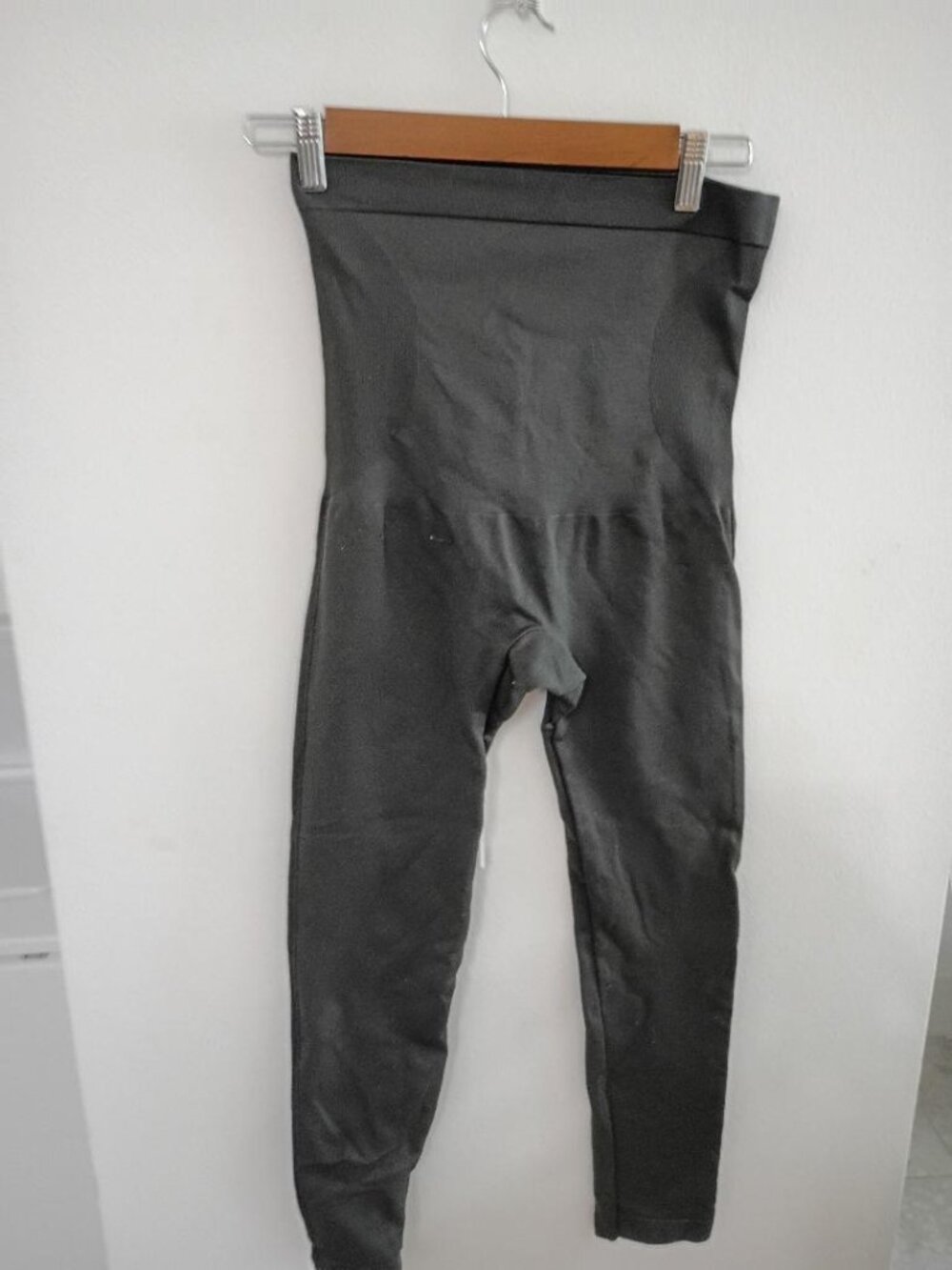 Shapermint Dark Gray Essentials Leggings